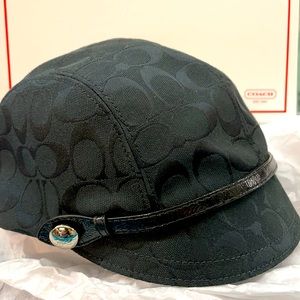 Coach Signature Karee Cap